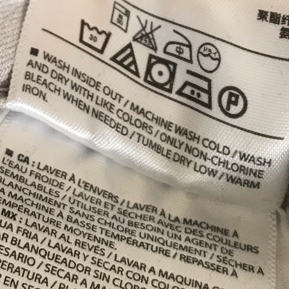 Old Navy Rockstar Mid Rise Skinny Jeans - Picture 8 of 10